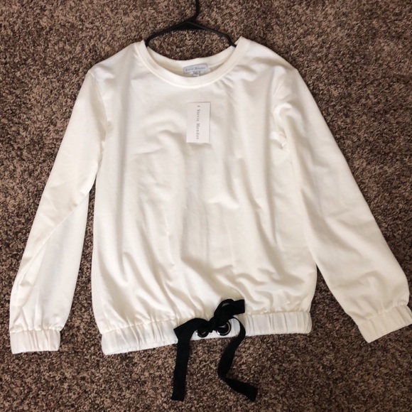 Sweater - Picture 1 of 5